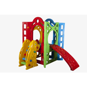 PARQUINHO FORTALEZA 1A  ALPHA PARA LUGARES ABERTOS ESCORREGADOR E CACHORRO ESCADA